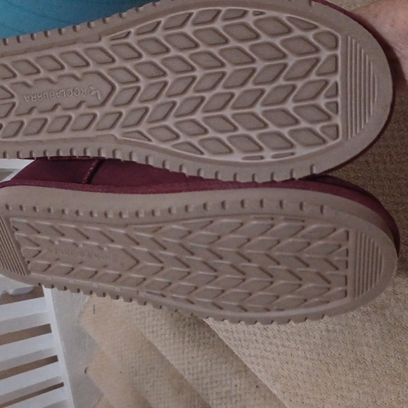 UGGs Koolaburra Victoria Boots Plum Suede faux fur inside Excellent like New S 8 - Picture 5 of 5